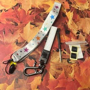 5for$10 NonBranded White Car Key Wristlet & Star Lanyard with ID holder Ford